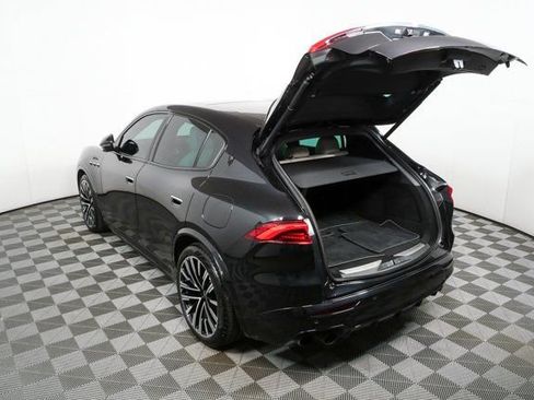 Used 2023 Maserati Grecale Modena AWD/4WD image 33