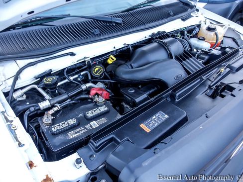 Used 2017 Ford E-350 and Econoline 350 Super Duty image 21