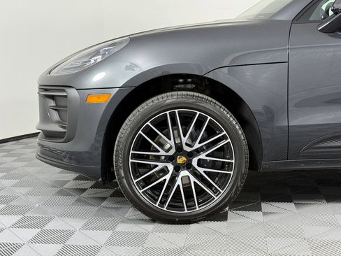 Certified 2026 Porsche Macan AWD/4WD image 13