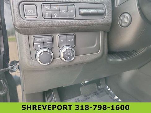 Used 2021 GMC Yukon XL Denali w/ Denali Premium Package AWD/4WD image 18