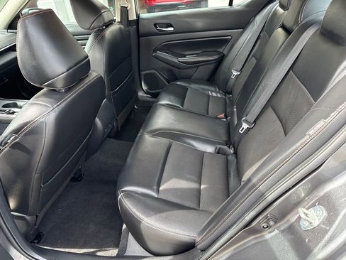 Used 2021 Nissan Altima 2.5 SR FWD image 25