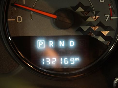 Used 2017 Jeep Wrangler Unlimited Sahara AWD/4WD image 4