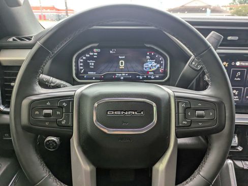 Used 2024 GMC Sierra 2500 Denali w/ Denali Reserve Package AWD/4WD image 29