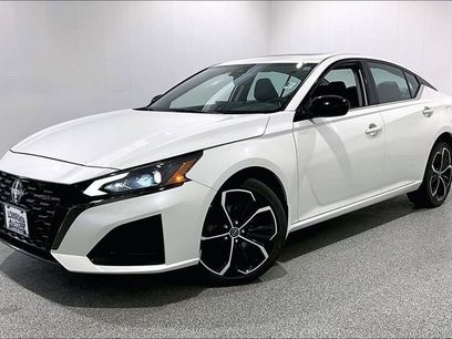 Used 2023 Nissan Altima 2.5 SR