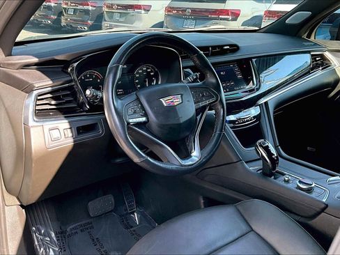 Used 2024 Cadillac XT6 Premium Luxury image 33