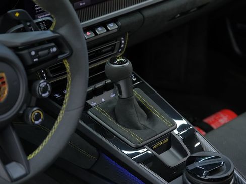 Used 2025 Porsche 911 GT3 RS RWD image 37