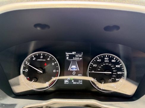 Used 2024 Subaru Outback Limited AWD/4WD image 41