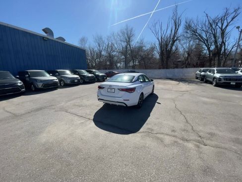 Used 2025 Nissan Sentra SV image 15