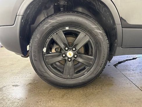 Used 2019 Chevrolet Trax LT w/ LT Convenience Package AWD/4WD image 11