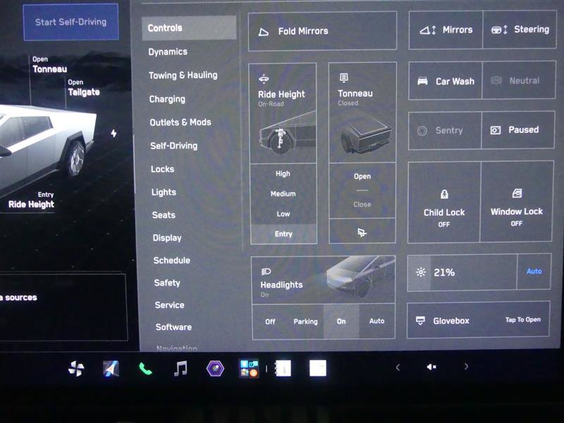Used 2024 Tesla Cybertruck AWD Crew Cab image 11