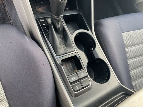 Used 2017 Hyundai Tucson SE image 12