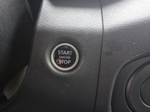 Used 2024 Nissan Frontier SV w/ SV Convenience Package image 20