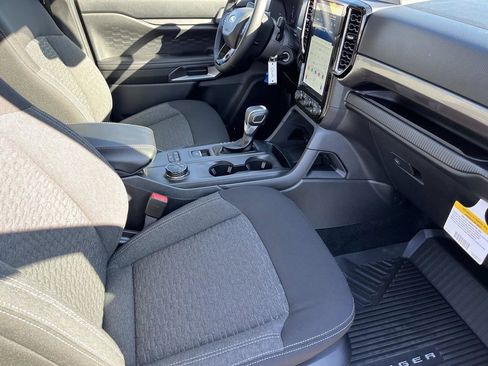 Used 2025 Ford Ranger XLT w/ Chrome Accent Package image 20