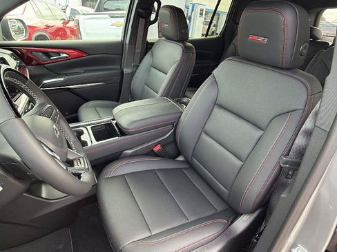 New 2026 Chevrolet Traverse Z71 w/ Enhanced Driving Package AWD/4WD image 4