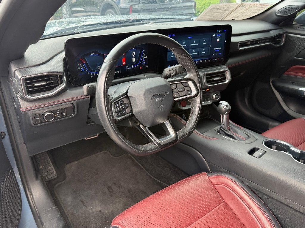 Used 2025 Ford Mustang Premium RWD image 11