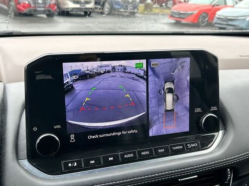 Certified 2023 Nissan Rogue SL w/ SL Premium Package image 17