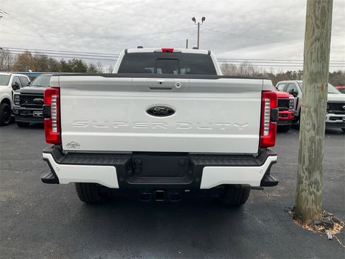 New 2026 Ford F250 Lariat w/ Black Appearance Package image 5