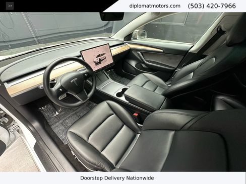 Used 2022 Tesla Model 3 Performance image 16