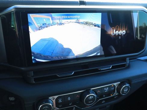 New 2026 Jeep Wrangler Unlimited Rubicon w/ Convenience Group image 6