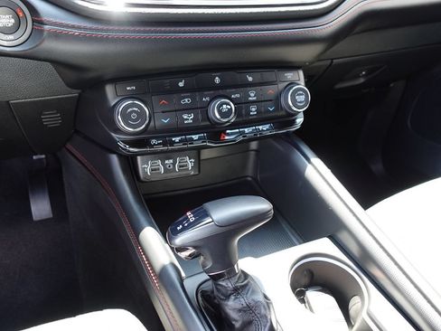 Used 2025 Dodge Durango GT w/ Blacktop Package AWD/4WD image 48