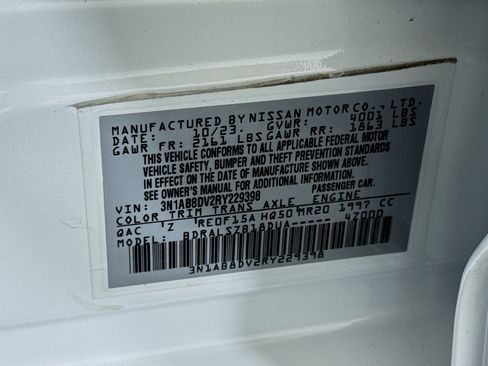 Used 2024 Nissan Sentra SR w/ SR Premium Package FWD image 39