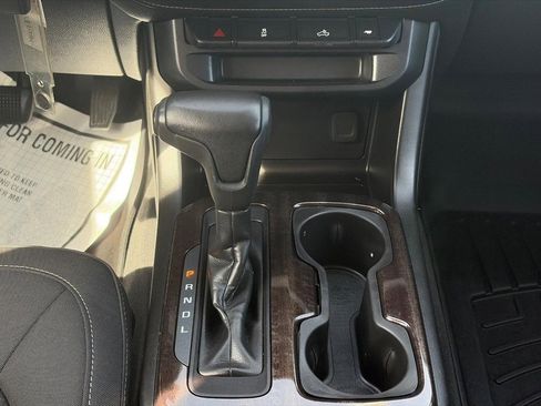 Used 2019 GMC Canyon SLE w/ SLE Convenience Package AWD/4WD image 15