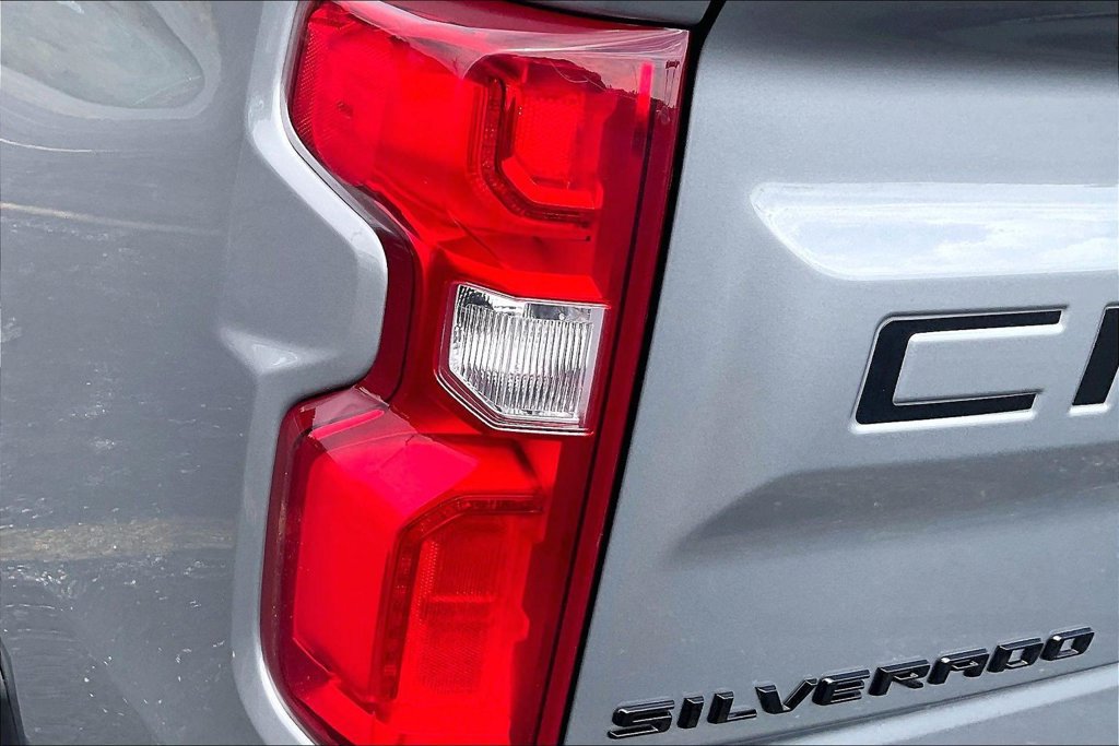Used 2024 Chevrolet Silverado 1500 RST w/ Protection Package AWD/4WD image 27