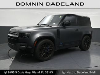 Used 2023 Land Rover Defender 90 V8 AWD/4WD video 1