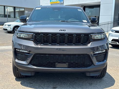 New 2025 Jeep Grand Cherokee Limited w/ Black Appearance Package image 5