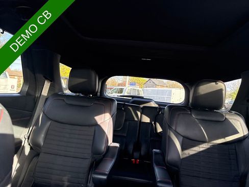Used 2025 Ford Explorer ST-Line w/ Premium Package AWD/4WD image 41
