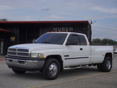 Used 2002 Dodge Ram 3500 Truck 2WD Quad Cab image 1