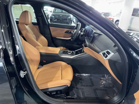 Certified 2025 BMW 330i Sedan w/ Premium Package image 10