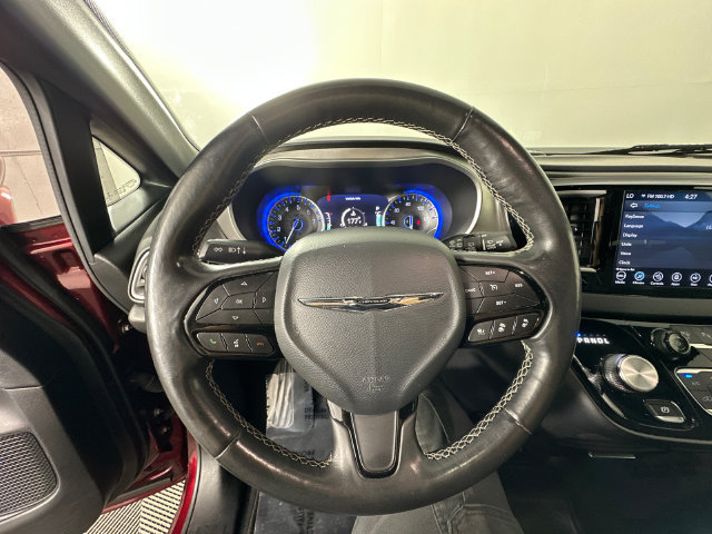 Used 2020 Chrysler Pacifica Touring-L w/ Advanced Safetytec Group AWD/4WD image 17