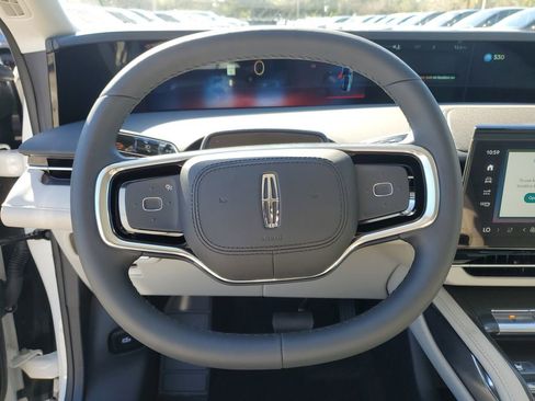 New 2026 Lincoln Nautilus Premier AWD/4WD image 23
