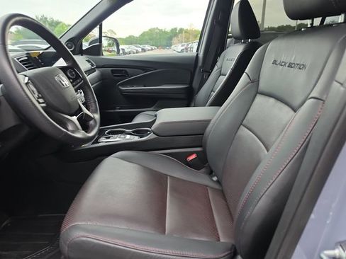 Used 2024 Honda Passport Black Edition image 16