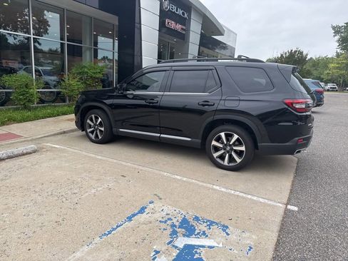 Used 2025 Honda Pilot Elite image 10