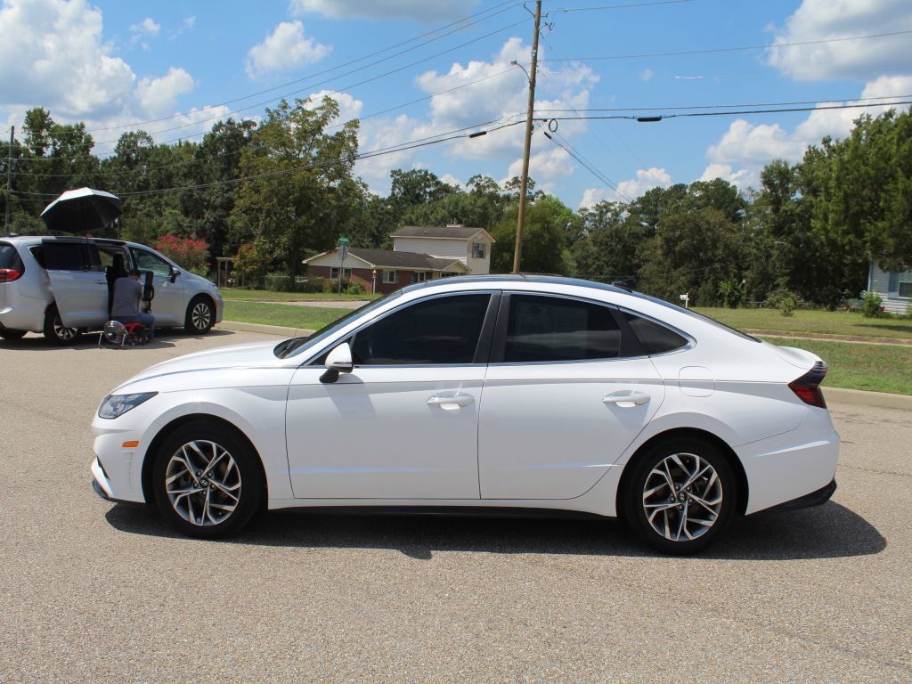 Used 2023 Hyundai Sonata SEL w/ Convenience Package FWD image 9