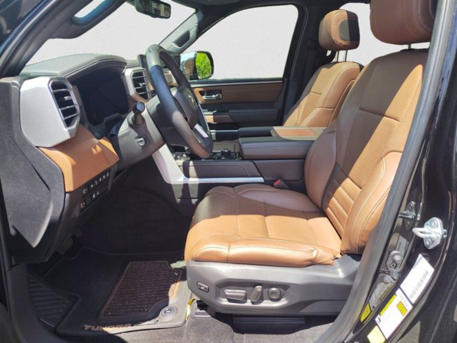 Used 2025 Toyota Tundra 1794 Edition AWD/4WD image 10