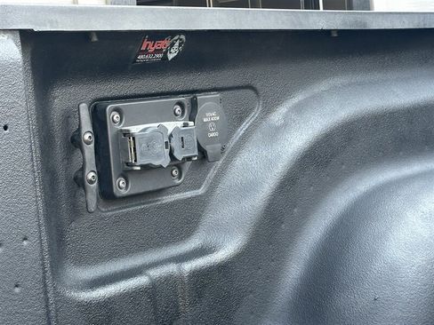 Used 2024 RAM 2500 Laramie w/ Towing Technology Group AWD/4WD image 41