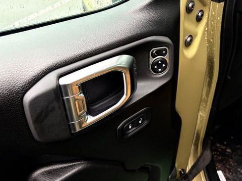 New 2026 Jeep Gladiator Willys AWD/4WD image 13