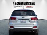 Used 2020 Kia Sorento LX image 5