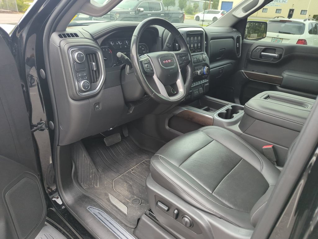 Used 2021 GMC Sierra 1500 SLT RWD image 10