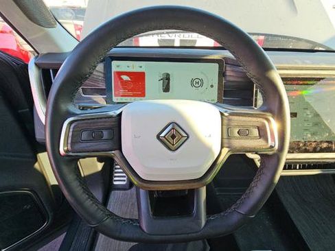 Used 2024 Rivian R1S Adventure AWD/4WD image 7