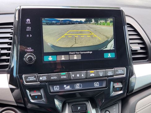 Used 2021 Honda Odyssey EX-L image 8