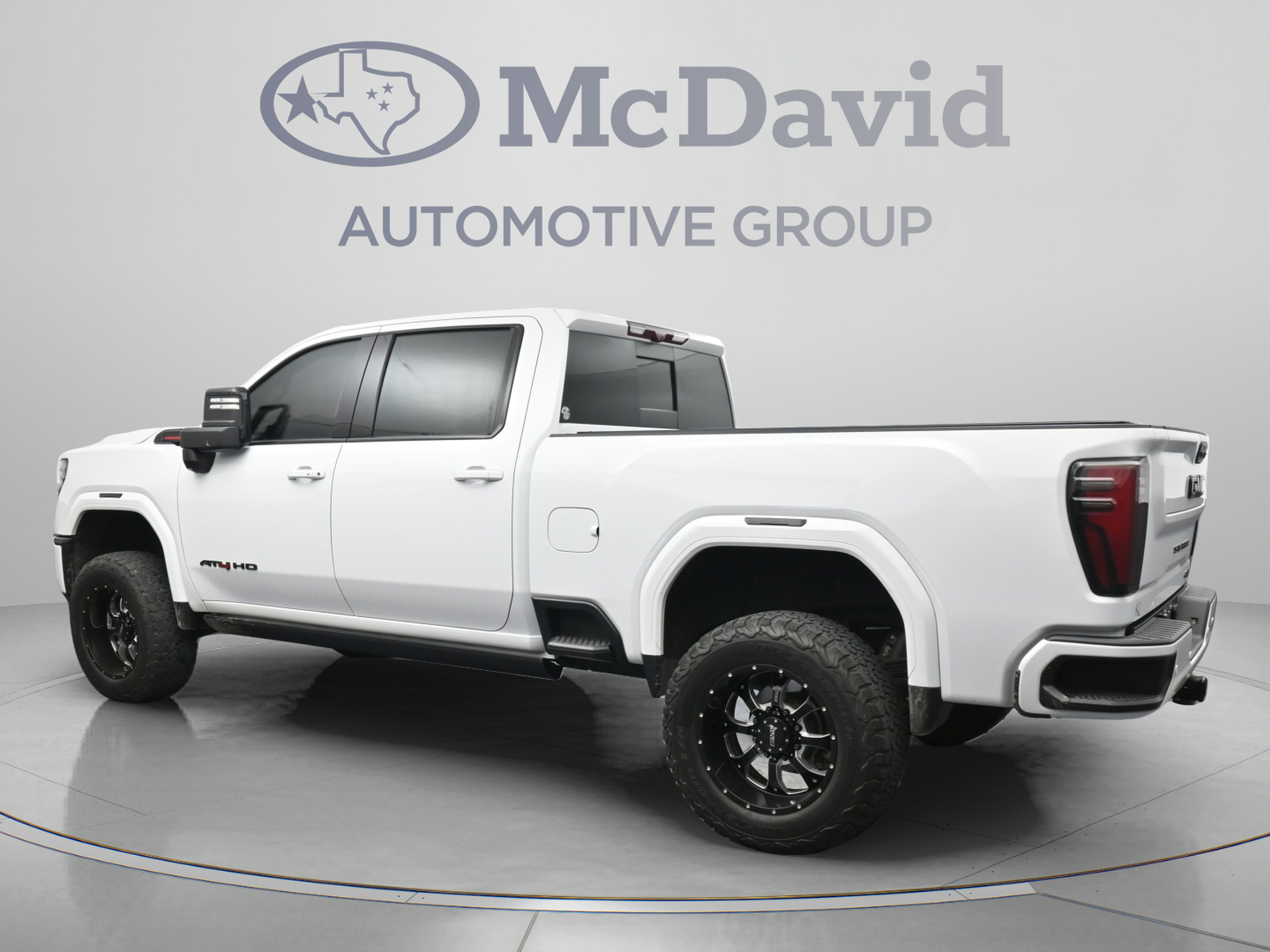 Used 2024 GMC Sierra 2500 AT4 w/ AT4 Premium Plus Package AWD/4WD image 6
