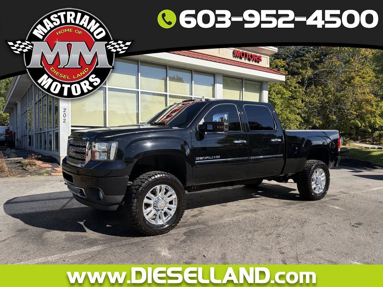 Used 2012 GMC Sierra 2500 Denali w/ Suspension Package, Off-Road AWD/4WD image 1