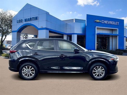 Used 2025 MAZDA CX-5 AWD 2.5 S w/ Preferred Package image 4