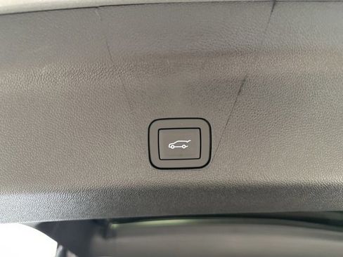 New 2026 Chevrolet Tahoe High Country image 18