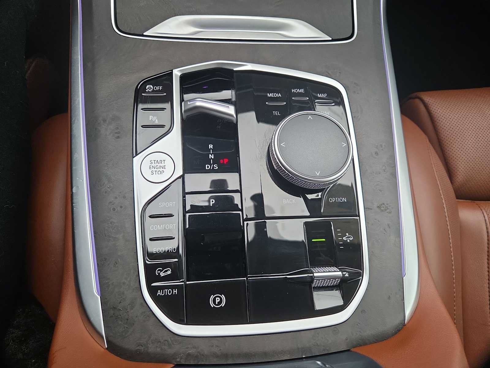 Used 2025 BMW X7 xDrive40i AWD/4WD image 12