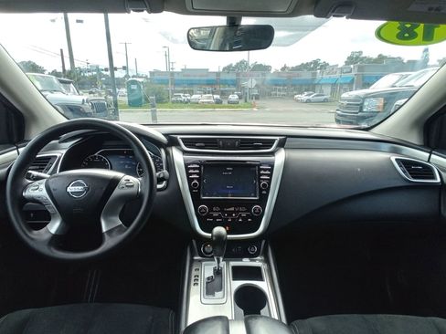 Used 2018 Nissan Murano S AWD/4WD image 12